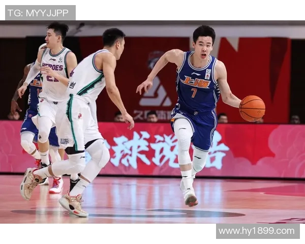 刘铮的篮球之路：从青涩少年到职业球员的成长历程与挑战